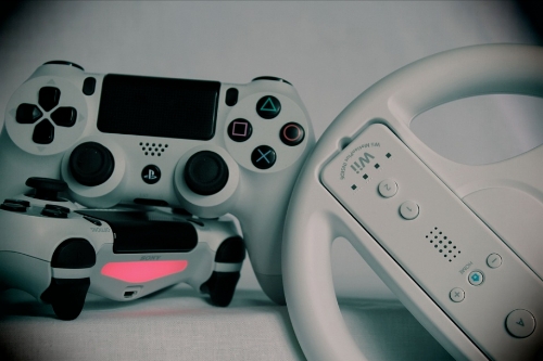 游戲機開發(fā)軟件的優(yōu)勢(圖1) 游戲機開發(fā)軟件的優(yōu)勢(圖1)